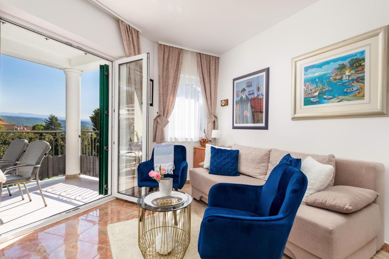 Light Summer Apartment With A Swimming Pool Opatija Eksteriør billede