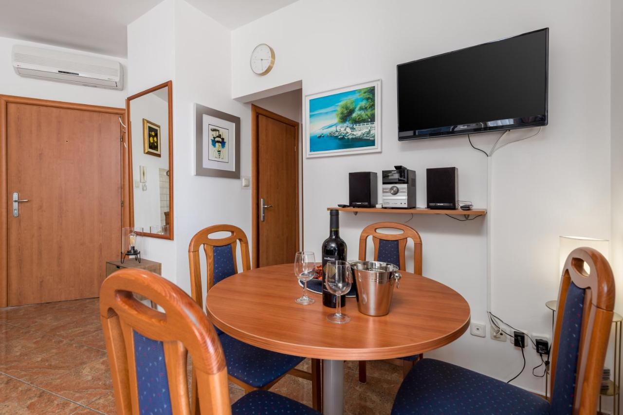 Light Summer Apartment With A Swimming Pool Opatija Eksteriør billede