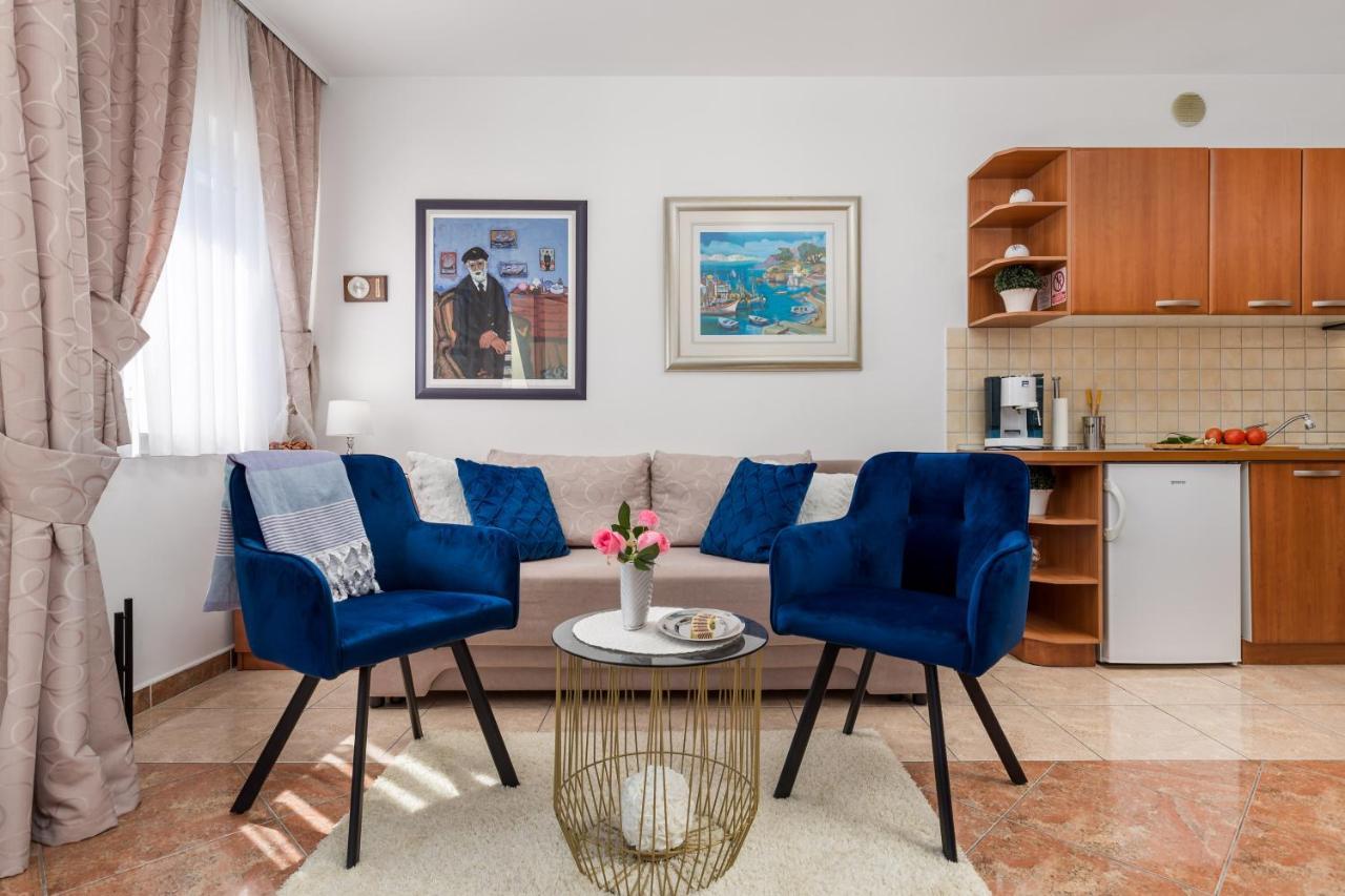 Light Summer Apartment With A Swimming Pool Opatija Eksteriør billede